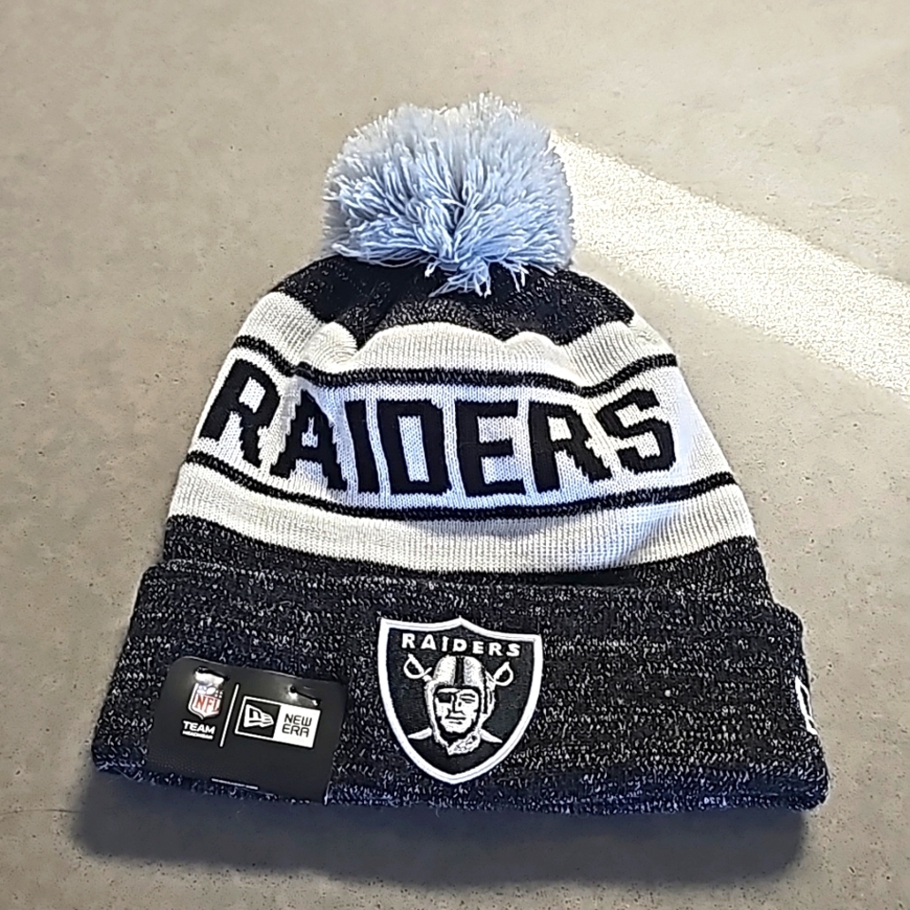 Raiders Pom Pom Beanie *NEW*